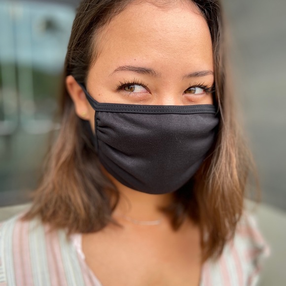 (2 pack) Black Reusable and washable face masks - Picture 3 of 3